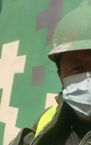 克拉玛依迷彩漆未完全固化；